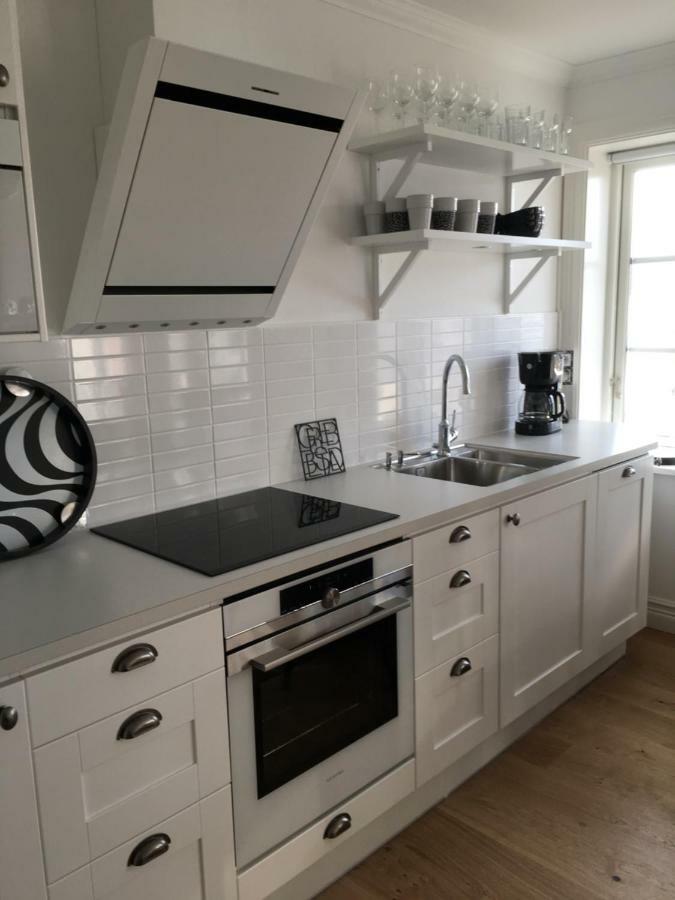 Grebbestad Laegenheter Exterior photo